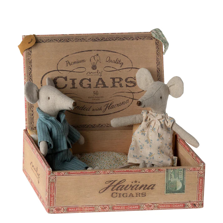 Maileg | Mum And Dad Mice in Cigarbox