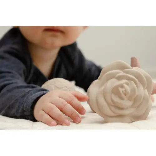 Natruba | Beige Rose Rattle