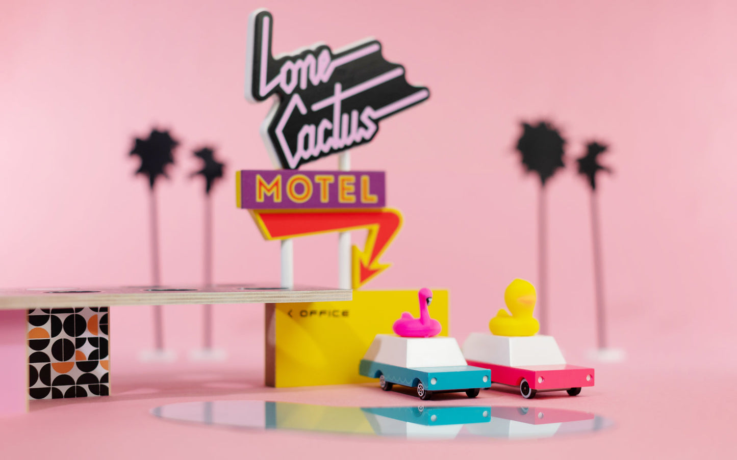Candylab | Flamingo Wagon