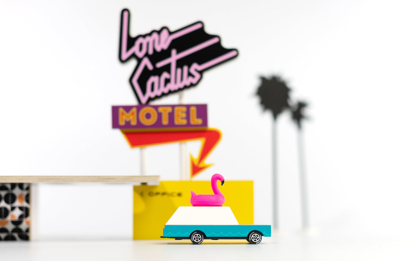 Candylab | Flamingo Wagon