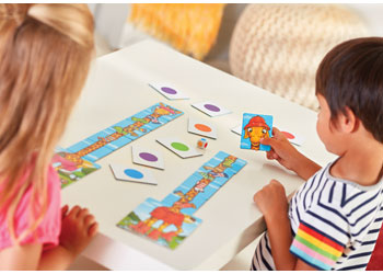 Orchard Toys | Giraffes in Scarves