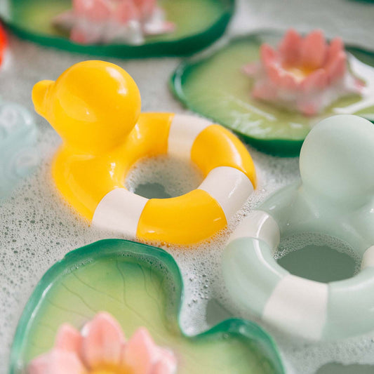 Oli & Carol | Floatie Duck (various)