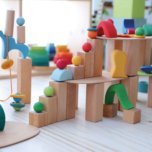 GRIMMS | Large Stepped Pyramid - Natural