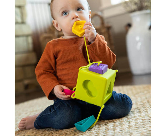 Fat Brain Toys | OomBeeCube