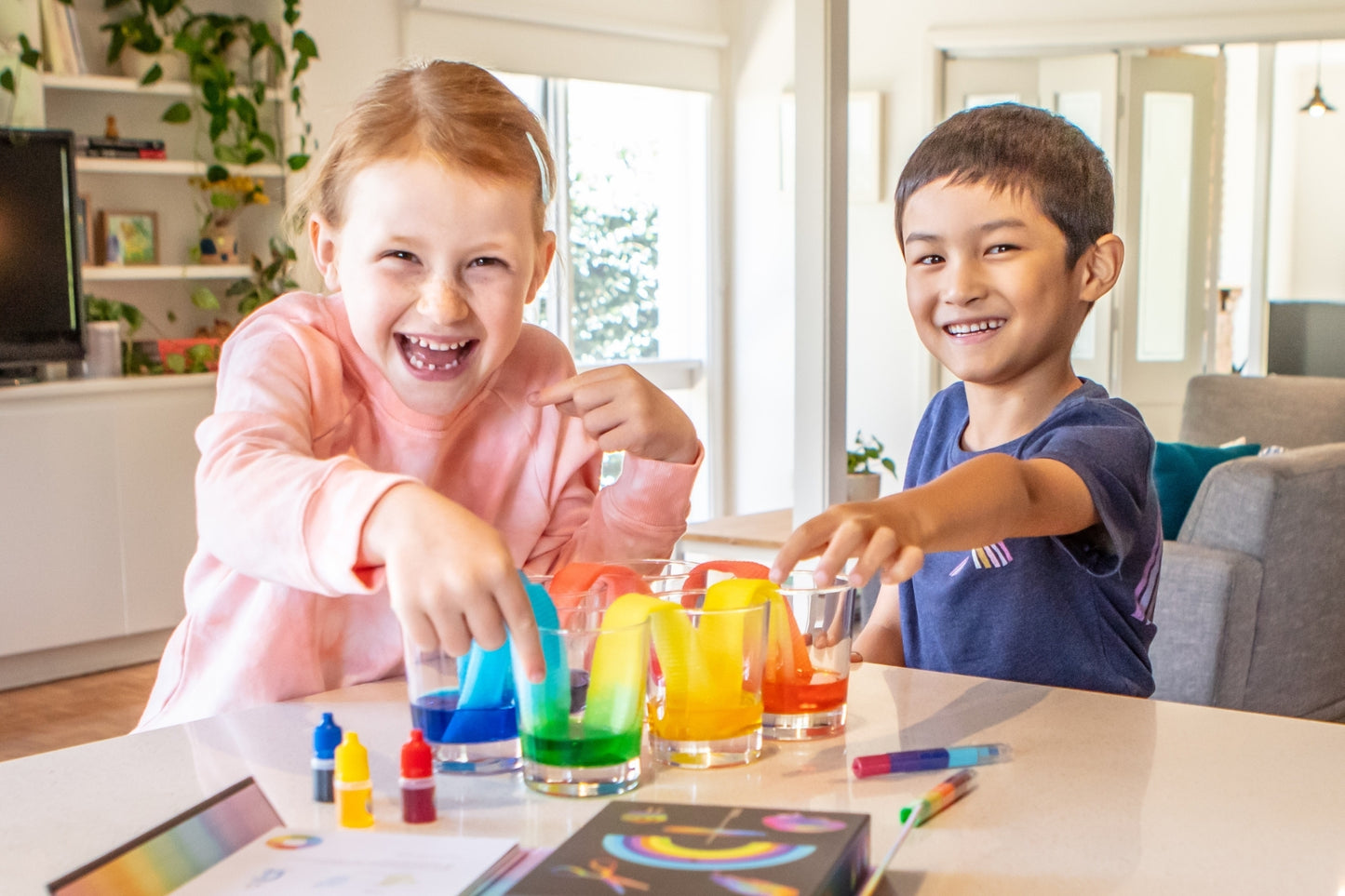 Tiger Tribe | Rainbow Lab - Playing with Colour