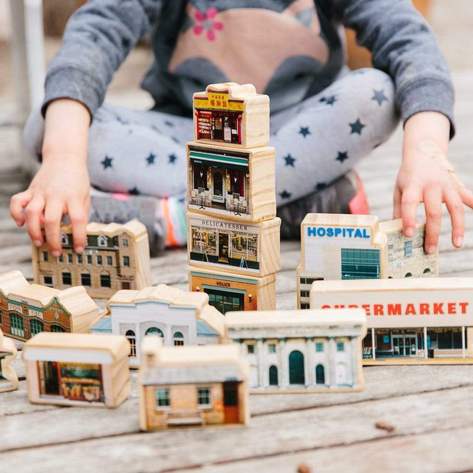 The Freckled Frog | My Little Town