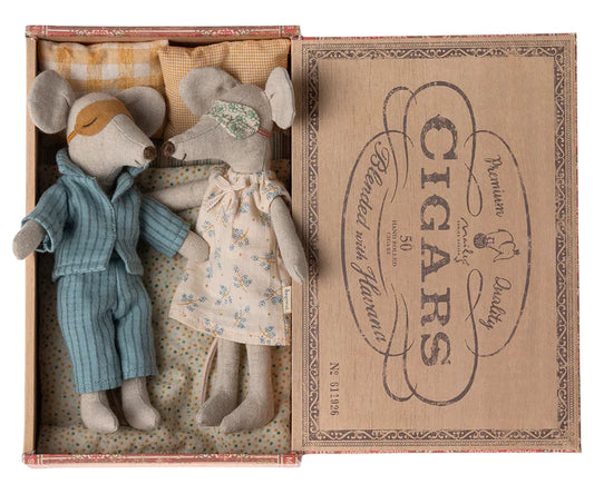 Maileg | Mum And Dad Mice in Cigarbox