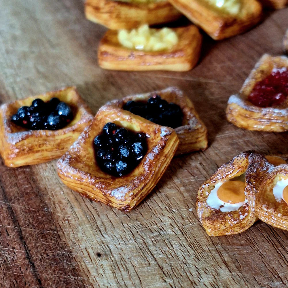Ratatouille Miniatures | Single Blueberry Danish