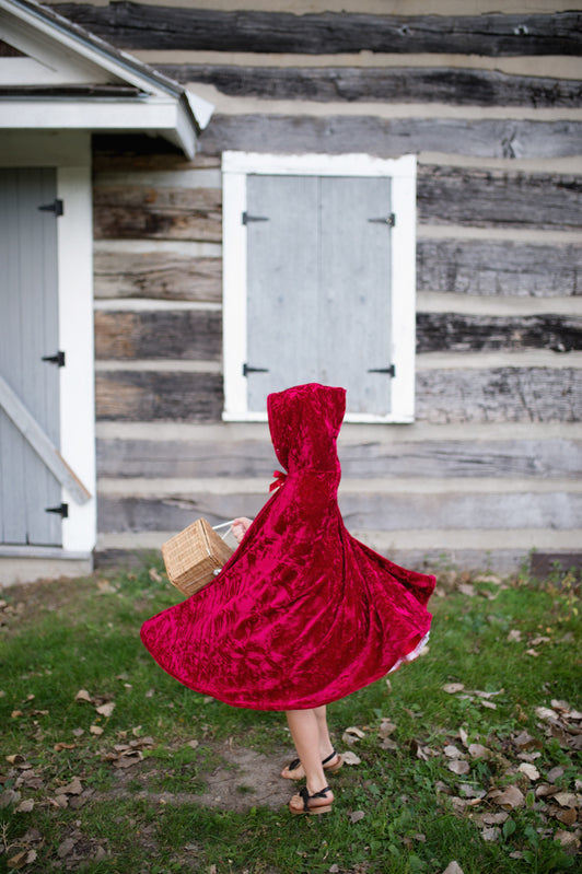 Great Pretenders | Red Riding Hood Cape (Size 5-6)