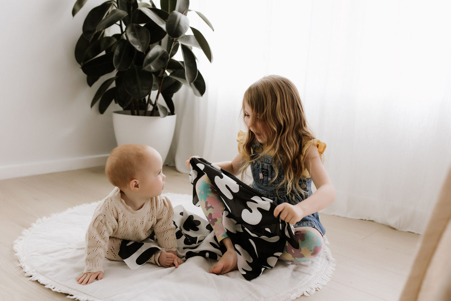 Play Silkies | High Contrast Play Silks (various)
