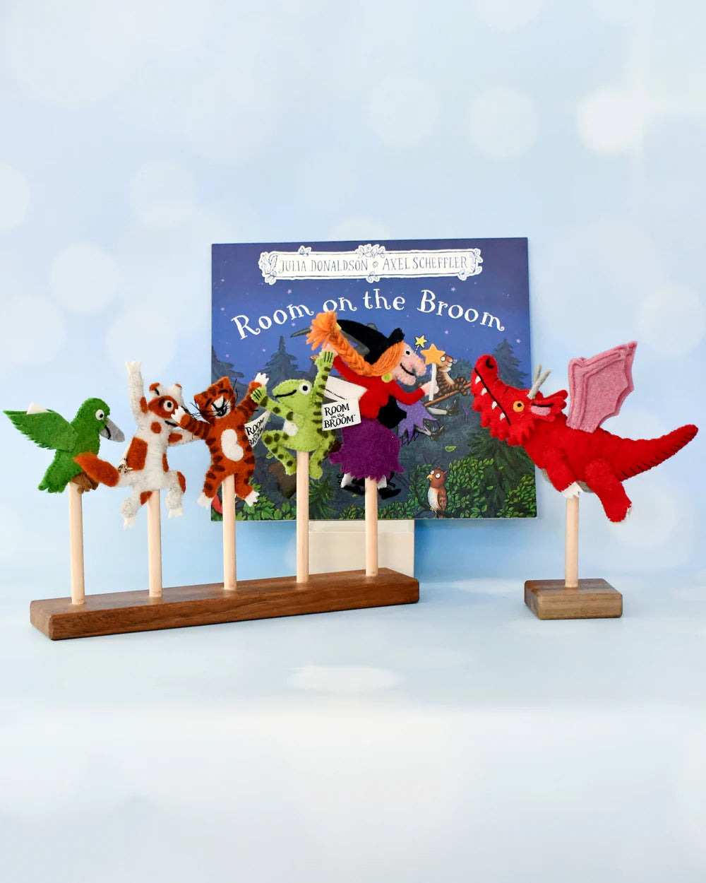 Puppet Roo Tara Treasures | Finger Puppet Set - Room On The Broom β Peach & Pip