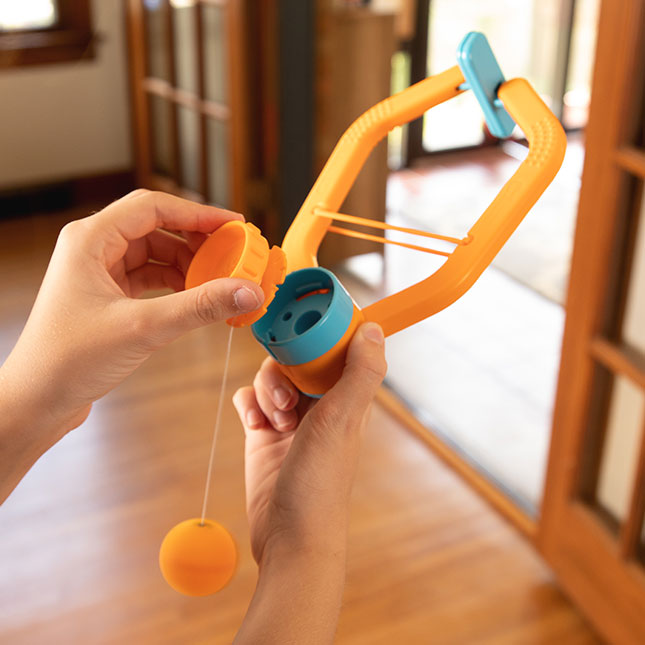 Fat Brain Toys | Door Pong