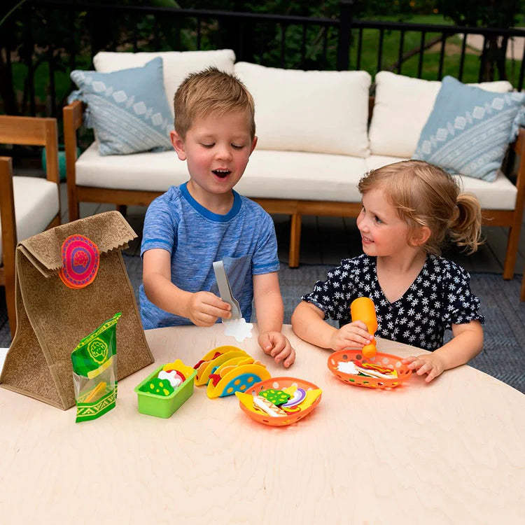 Fat Brain Toys | Pretendables - Nacho Set