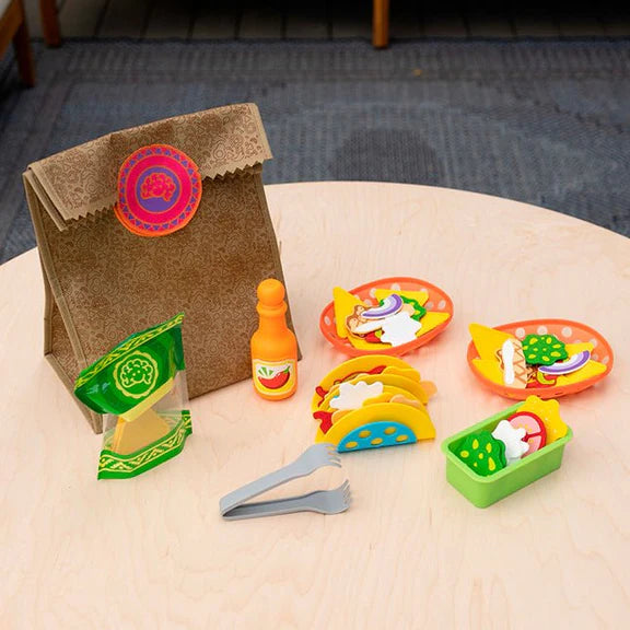 Fat Brain Toys | Pretendables - Nacho Set