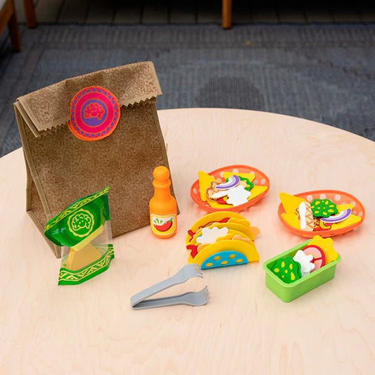 Fat Brain Toys | Pretendables - Nacho Set