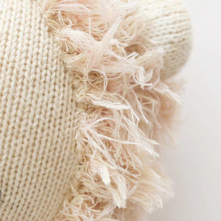 cuddle + kind | Savannah the Lion