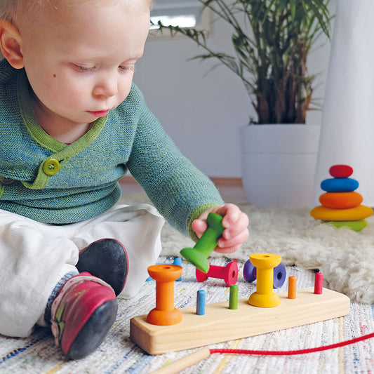 GRIMMS | Bobbins Small Threading Game