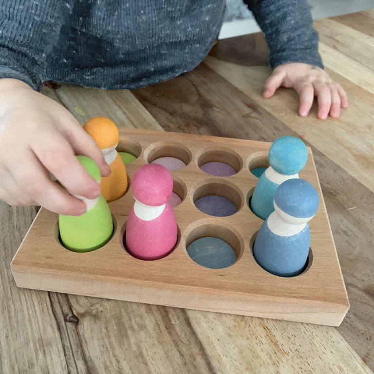 GRIMMS | Sorting Board (Pastel)