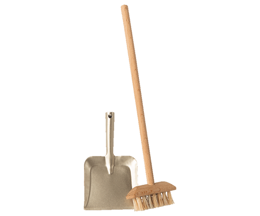 Maileg | Miniature Broom Set