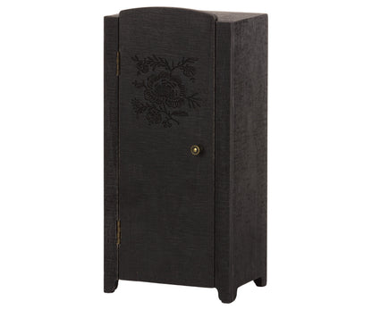 Maileg | Miniature Closet