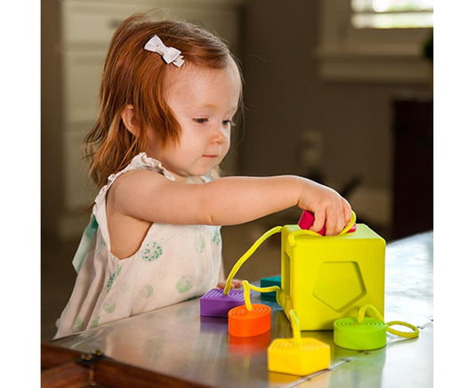Fat Brain Toys | OomBeeCube