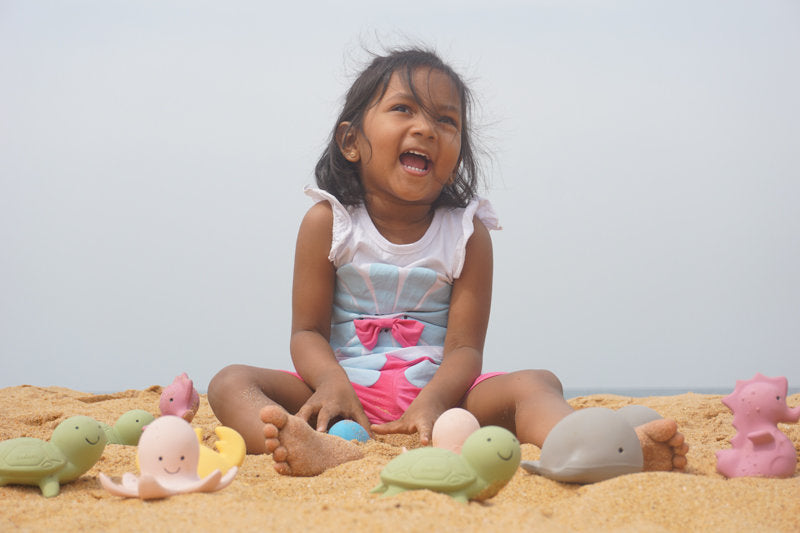 Tikiri | Rattle & Bath Toy - Ocean