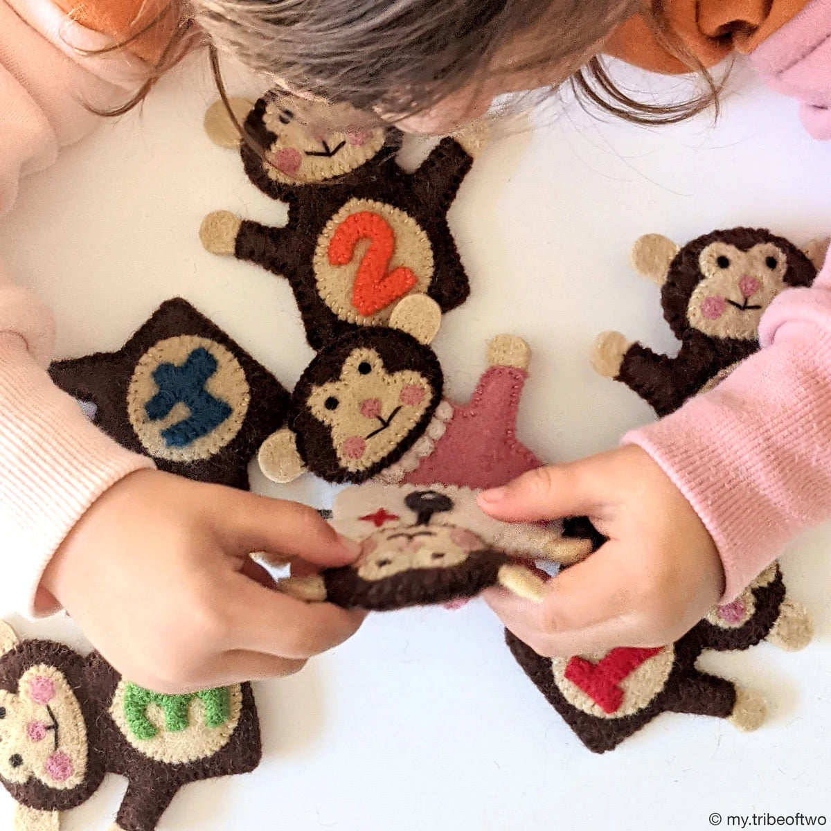 Tara Treasures | Finger Puppet Set - Five Little Monkeys